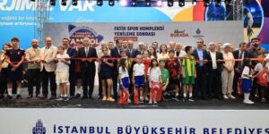 YENİLENEN İBB FATİH SPOR KOMPLEKSİ HİZMETE AÇILDI