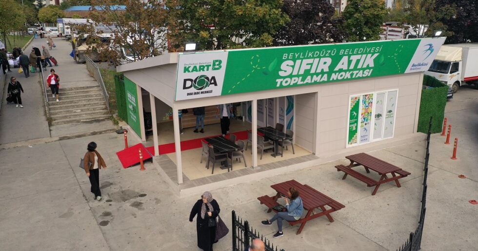 BEYLİKDÜZÜ BELEDİYESİ SIFIR ATIK TOPLAMA NOKTASI HİZMETE AÇILDI