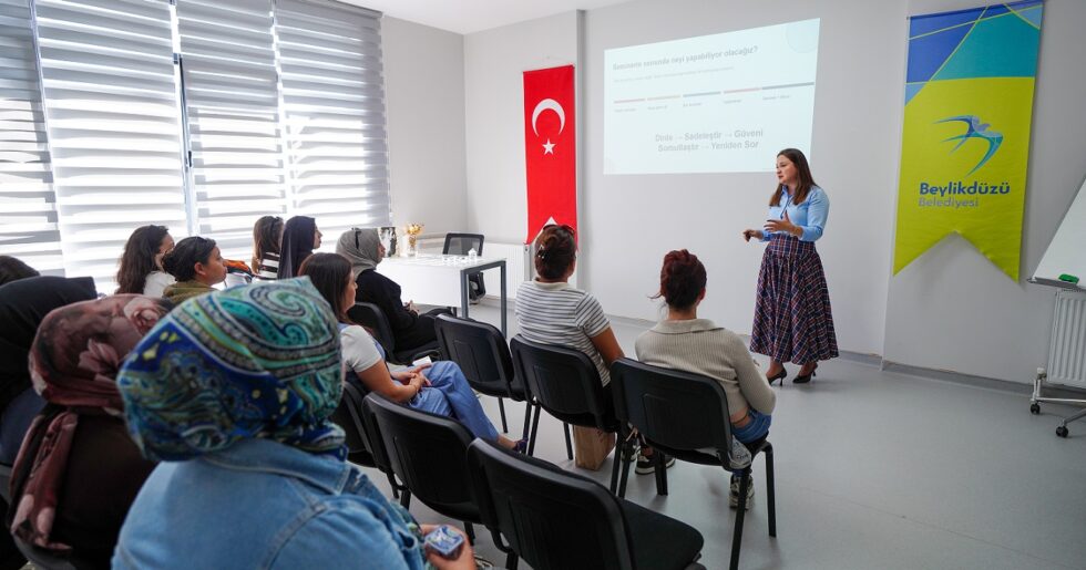 BEYLİKDÜZÜ’NDE AİLE İÇİ İLETİŞİMİ GÜÇLENDİREN ETKİNLİKLER
