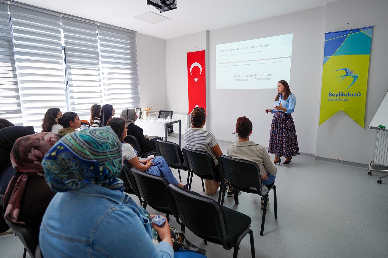 BEYLİKDÜZÜ’NDE AİLE İÇİ İLETİŞİMİ GÜÇLENDİREN ETKİNLİKLER