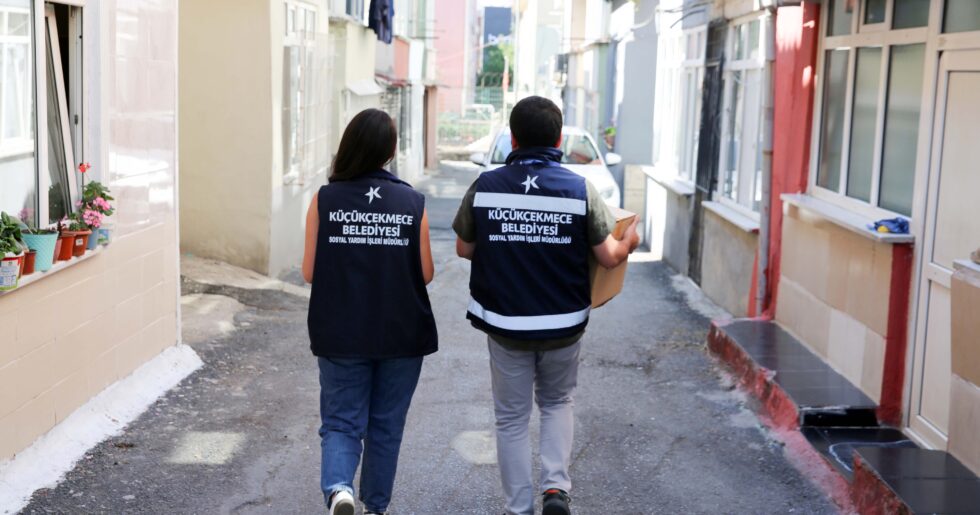 KÜÇÜKÇEKMECE’DE GLÜTENSİZ GIDA KOLİLERİYLE DAYANIŞMA BÜYÜYOR