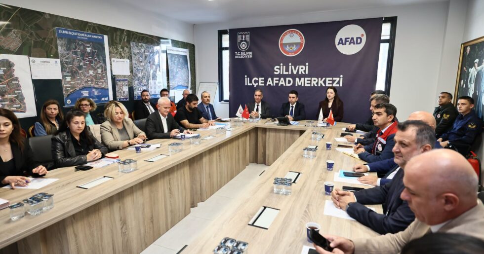 SİLİVRİ’DE DEPREM SENARYOLU MASABAŞI AFET TATBİKATI GERÇEKLEŞTİRİLDİ