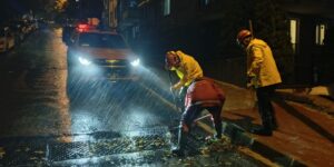 SAĞANAK YAĞIŞ MESAİSİ BEYLİKDÜZÜ’NDE GECE BOYUNCA SÜRDÜ